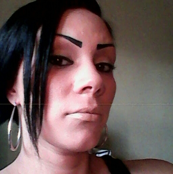 Meet your Posher, V - Picture 1 of 1